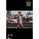 Hot Toys Iron Man 2 Tony Stark Mark V Suit Up Deluxe 1:6 Scale Collectable Action Figure