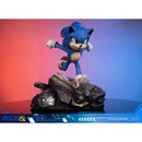 First 4 Figures Sonic The Hedgehog 2 Sonic Standoff Statue